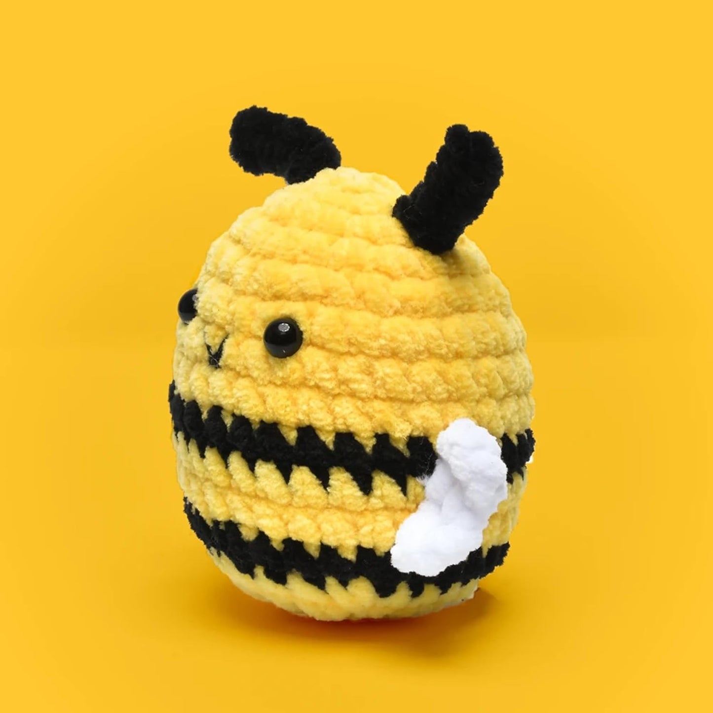 THE GOOKIE Amigurumi Crochet Kit for Beginners – DIY Crochet Kit with Yarn, Hook, Eyes & Stuffing – Easy Starter Set with Video Tutorials – Cute Plush Toy Craft Gift for Kids, Teens & Adults (Bee)