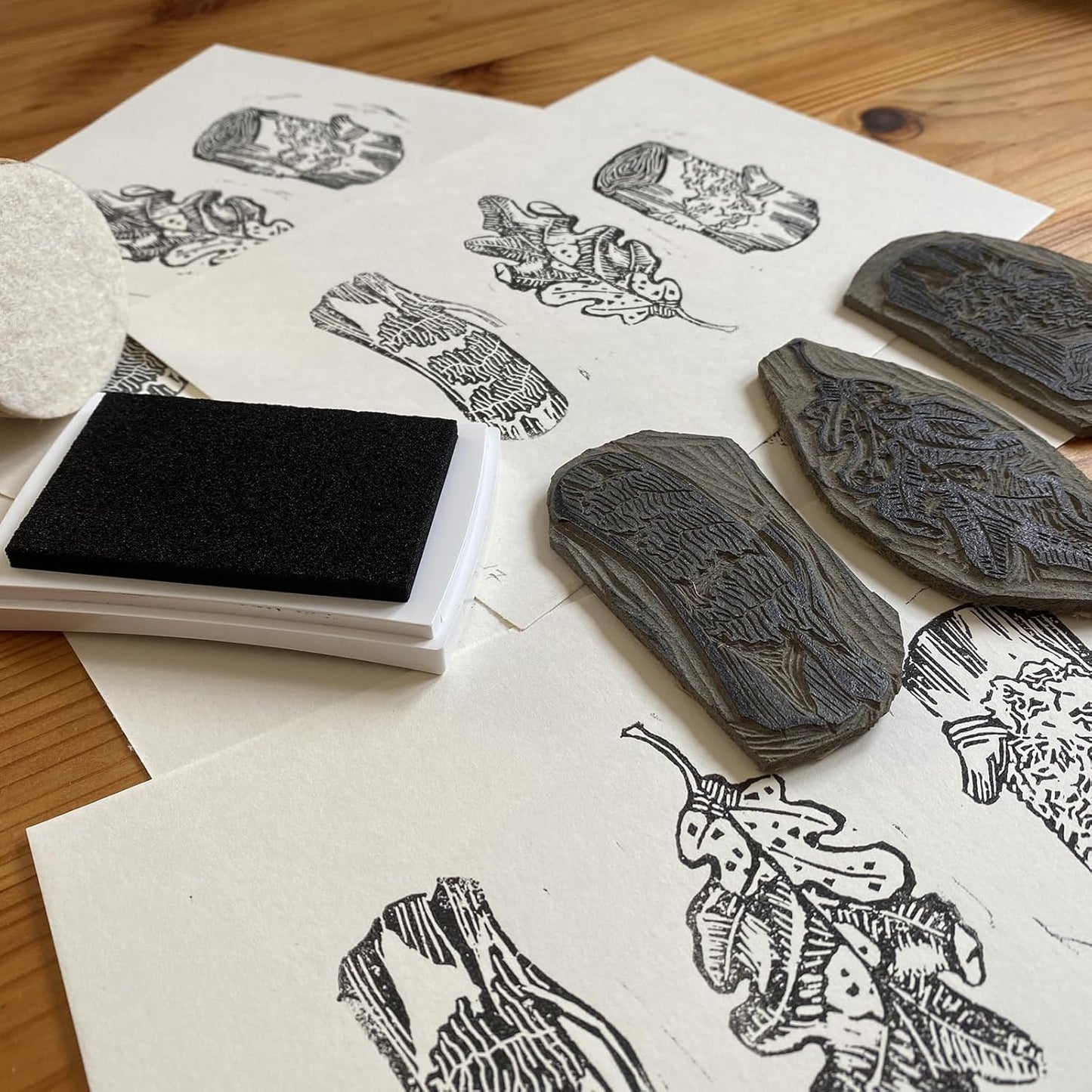 PATIKIL 24Pcs 2" Rubber Carving Blocks, Soft Linoleum Art Carving Block Round Crafts Stamp Making for Printmaking Stamps Carving Supplies, White